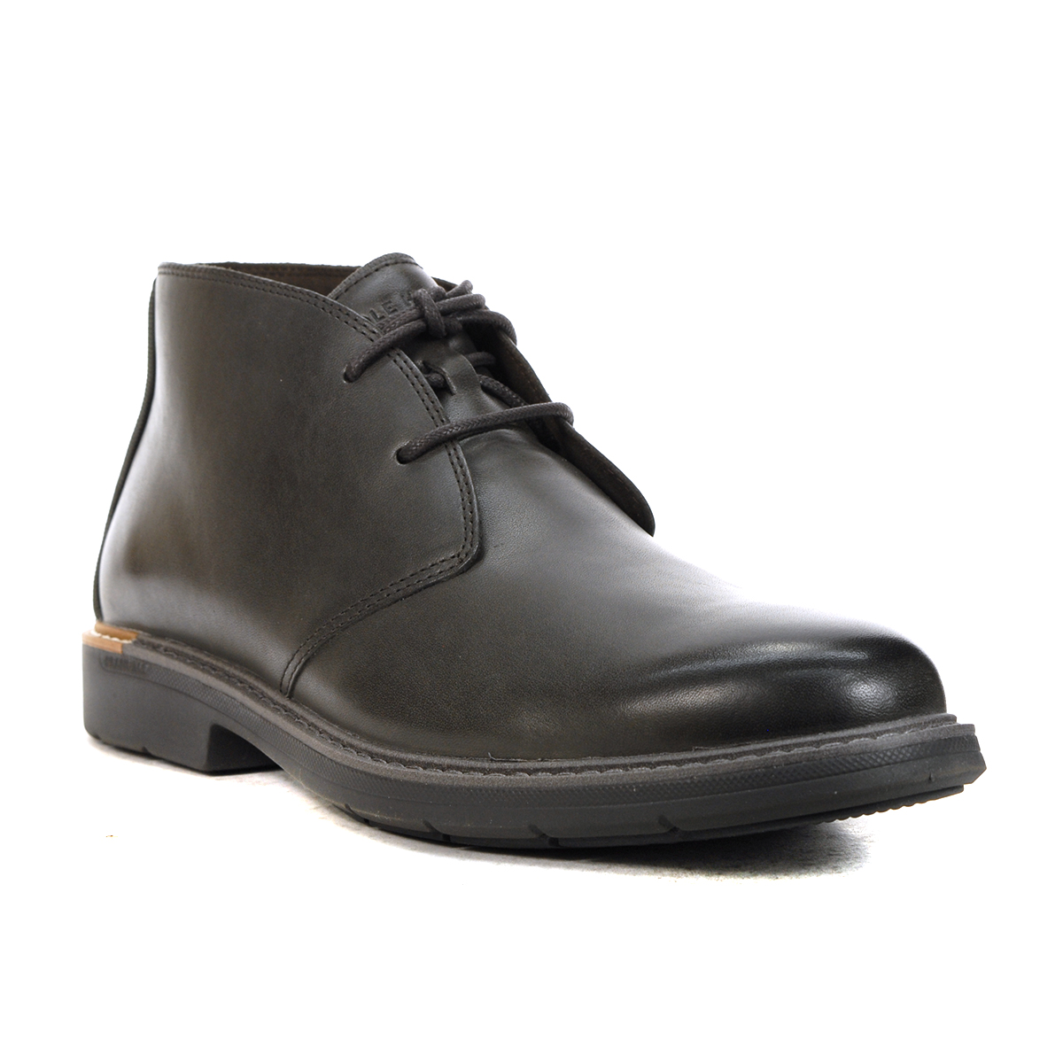 Cole haan chukka on sale sneaker