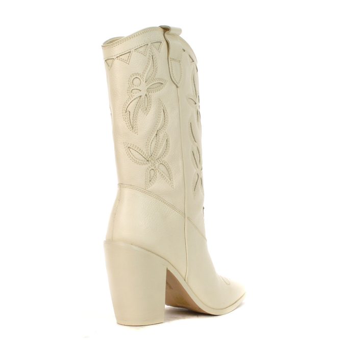 Vince Camuto Alisah Rich Cream Heeled Boots - Image 3