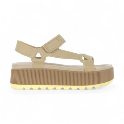 Reef Women's Water Rem Higher Pale Banana Sandals CJ6335