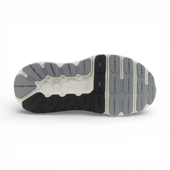 Mizuno Women's Wave Horizon 8 Black/White Running Shoes - Image 4